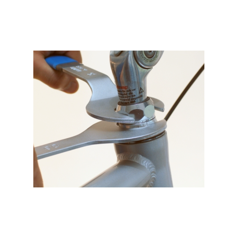 615456 UNIOR Cheie simpla ax roata deschidere 42 mm lungime 275 mm