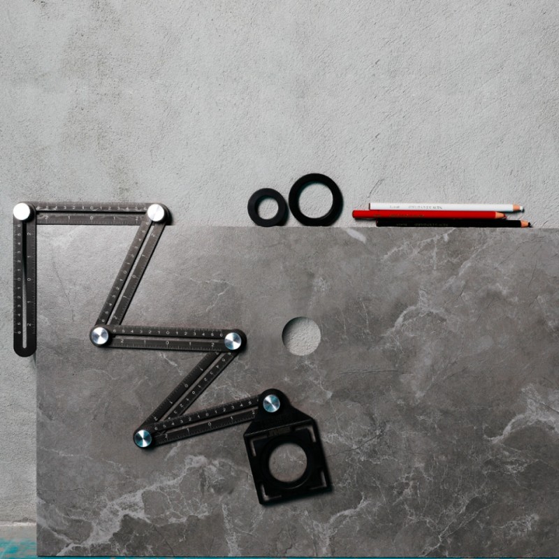 Localizator reglabil multifunctional pt. gauri in placi
