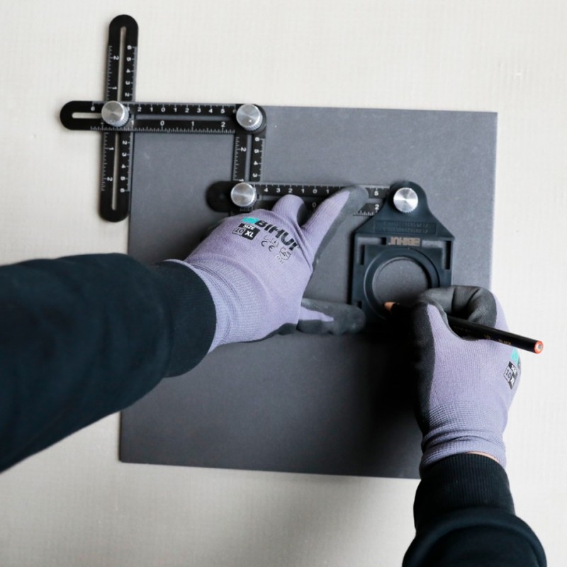 Localizator reglabil multifunctional pt. gauri in placi