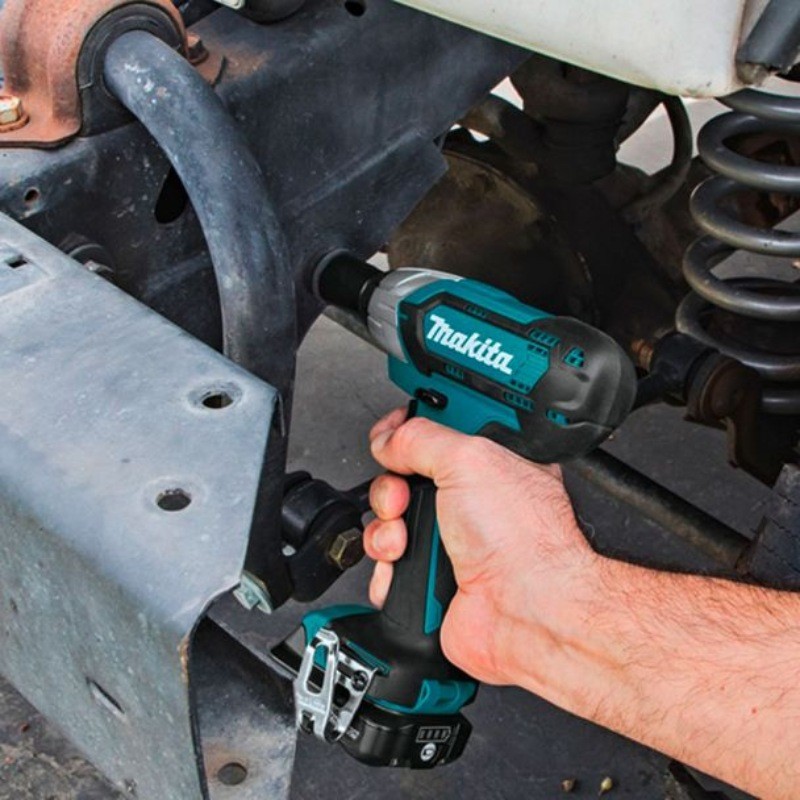 Masina de insurubat cu impact compatibila cu acumulatori Li-Ion CXT 12V