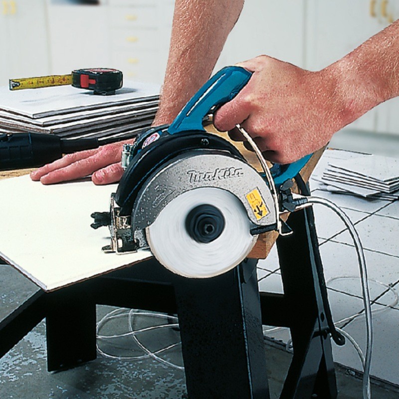 MAKITA 4101RH Masina de frezat caneluri 860 W