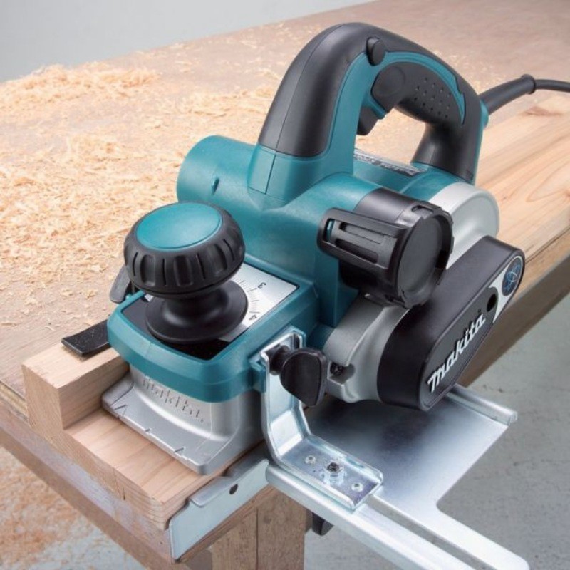 MAKITA KP0810 Rindea electrica 850W