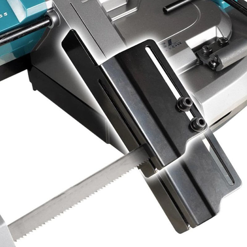 PB002GM201 MAKITA Fierastrau cu 2 acumulatori Li-Ion LXT 40V, 4 Ah