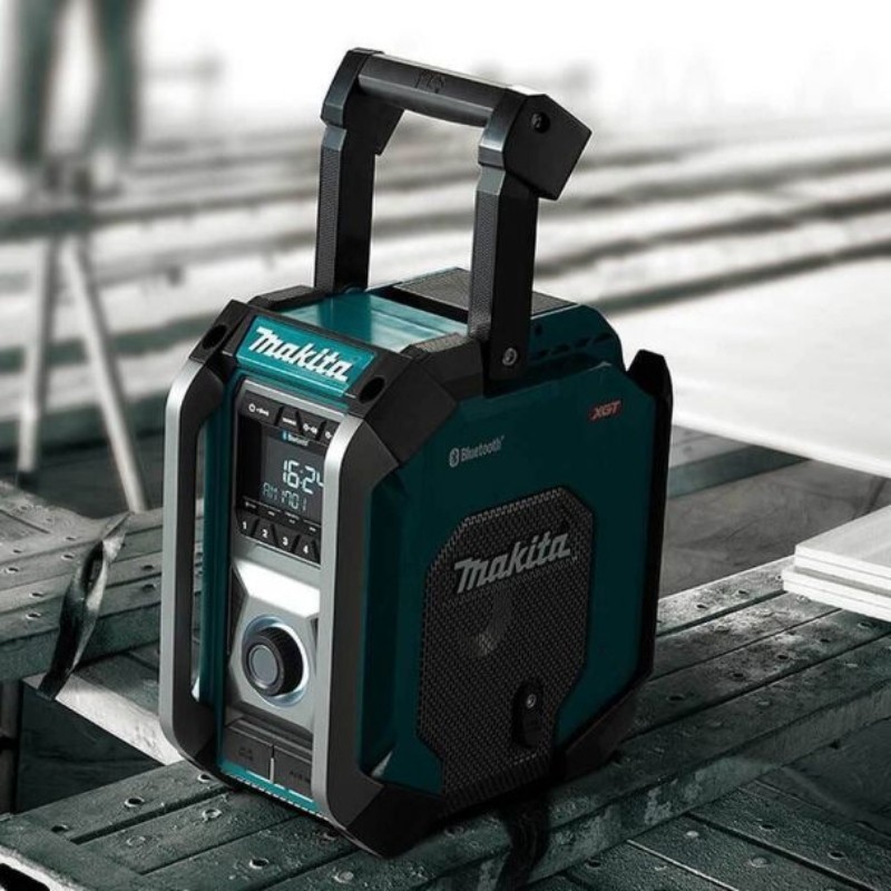 MR006GZ MAKITA Radio compatibil cu Li-Ion XGT 40V, LXT 18V si CXT 12V