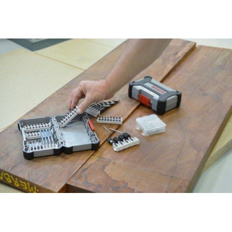 2608522362 BOSCH Cutie de plastic goala pentru accesorii, marimea M