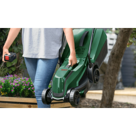 BOSCH EasyMower 32-200 Masina de tuns iarba 32 cm cu Li-Ion 18V, 4.0Ah