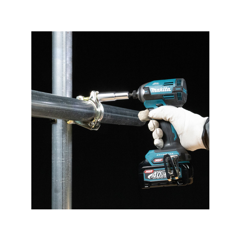 MAKITA Masina insurubat cu impact compatibila Li-Ion XGT 40Vmax, 210Nm
