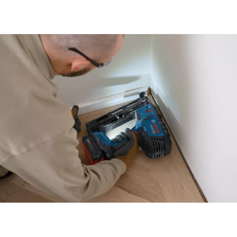 BOSCH GNH 18V-64-2 M Pistol pentru cuie compatibil cu Li-Ion 18V