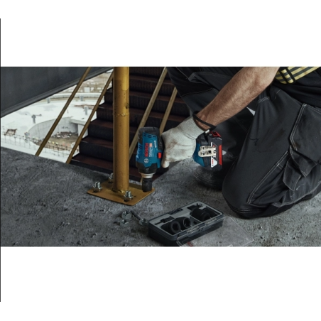 BOSCH Set GDS 18V-400  + GSB 18V-50 + Li-Ion 18V 2Ah + Li-Ion 18 V 5Ah