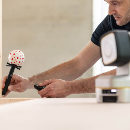 Leica iCON iCS50 - Instrument robotizat de măsurare 3D de precizie pentru construcții cu pachet software Robotic Layout Pro