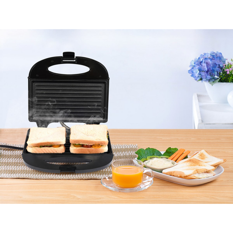 67528 LUND Sandwich maker 750 W cu gratar plat