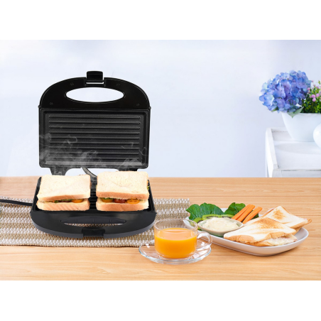 67528 LUND Sandwich maker 750 W cu gratar plat