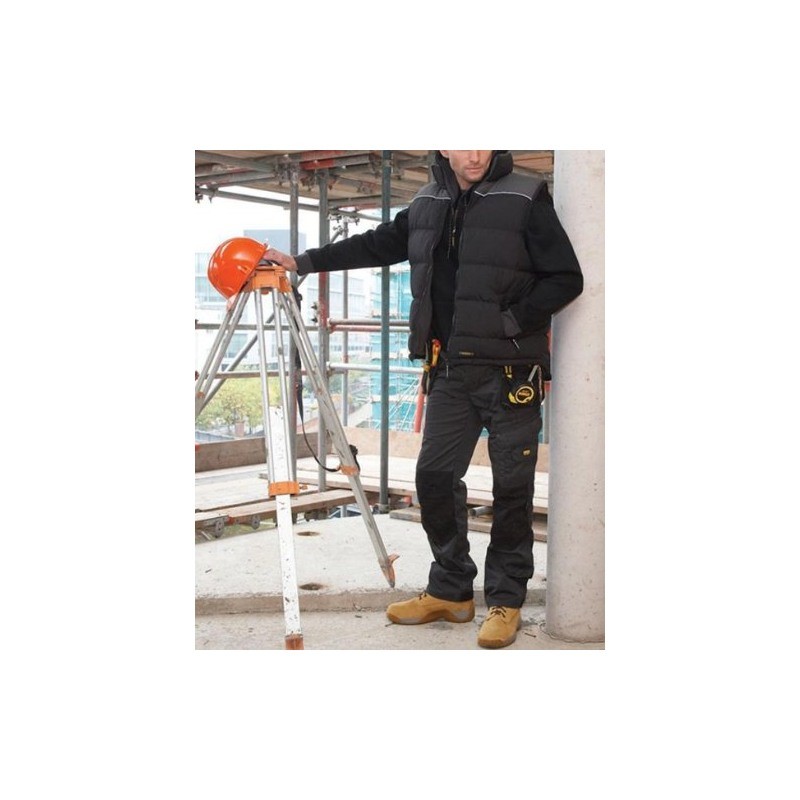 DWC2-001-XL DeWalt  Vesta neagra mas. XL Padded Gilet