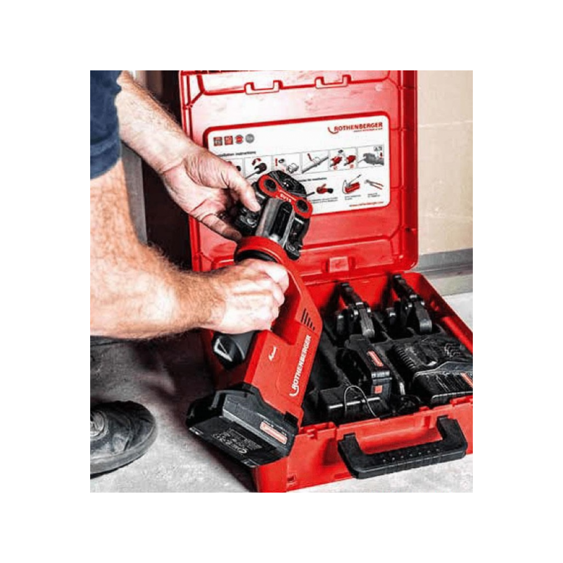 Masina de presat electro-hidraulic cu acumulator