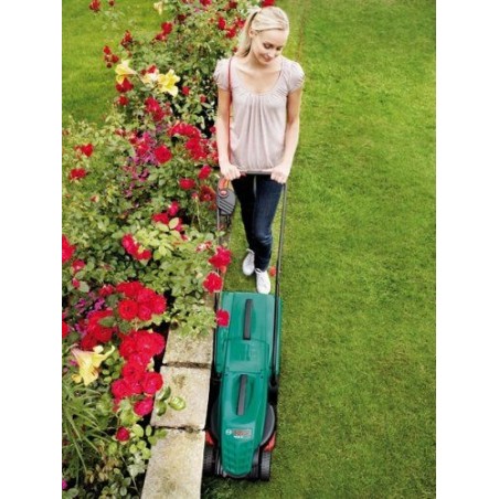 0600885B06 BOSCH ARM 3200 Masina tuns iarba 1200W, latime taiere 32cm