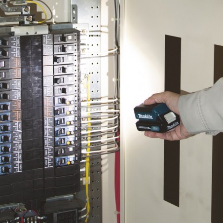MAKITA DEAML103 Lanterna compatibila cu acumulatori 12Vmax