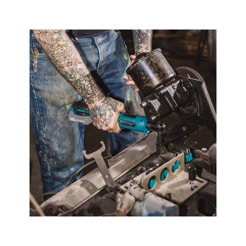 MAKITA WR100DWA Cheie cu clichet cu 1 acumulator CXT Li-Ion 12V 2Ah 47.5Nm