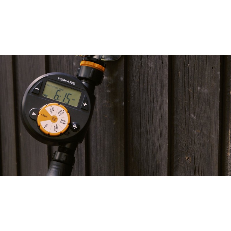 1054791 FISKARS Programator universal pentru irigare, 1 iesire, LCD