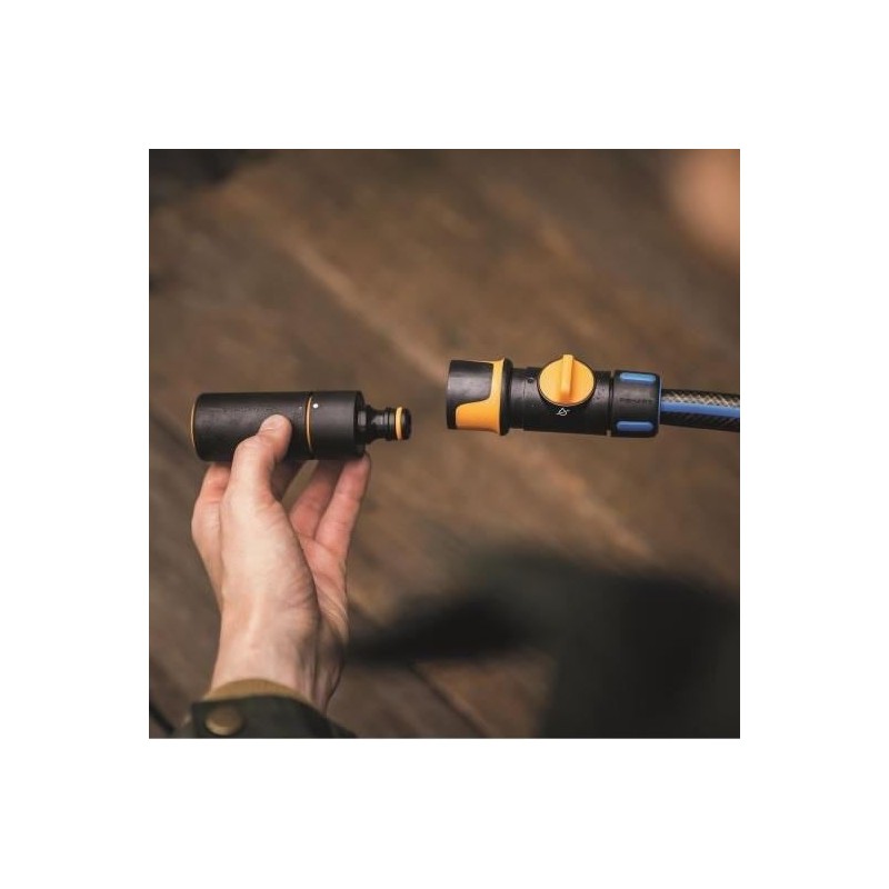 1027088 FISKARS Cap de pulverizare, 2 moduri de stropire